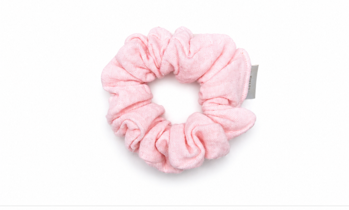 🩷 Mała Jasnoróżowa Scrunchie